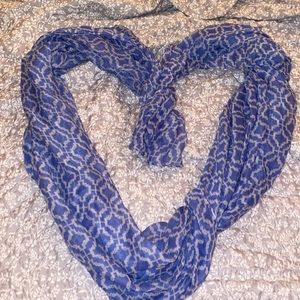 Blue and white printed scarf